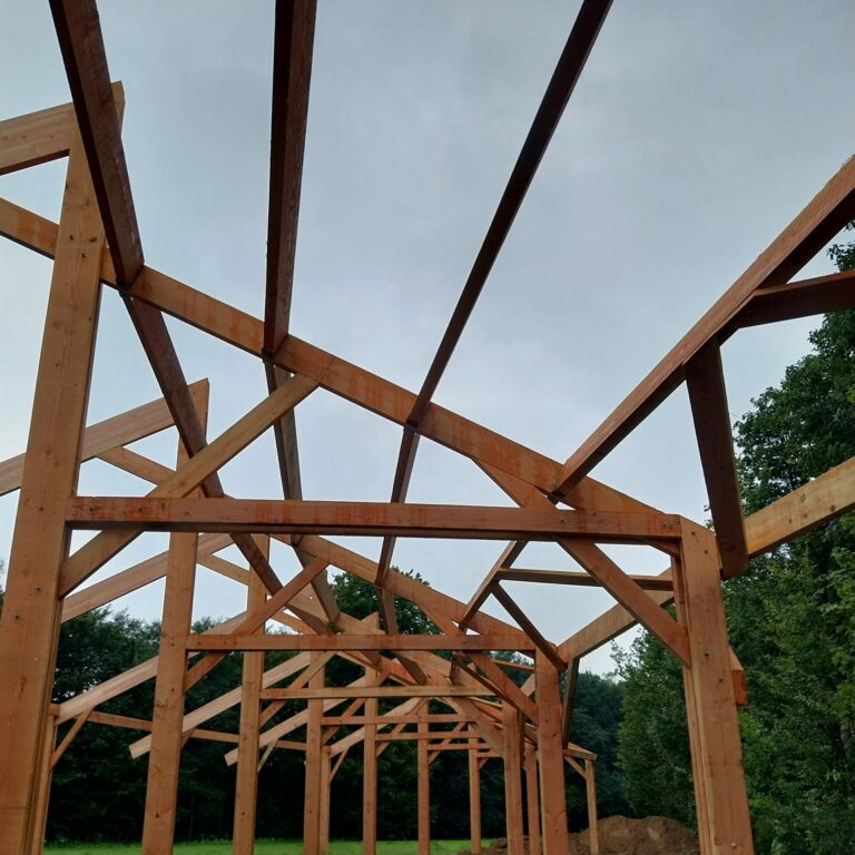Bâtiment agricole en Douglas des Hauts de France (vue 12)