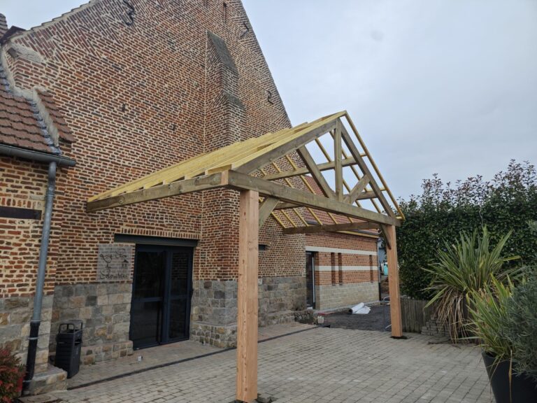 Transformation d'un bâtiment en salle de mariage (vue 3)